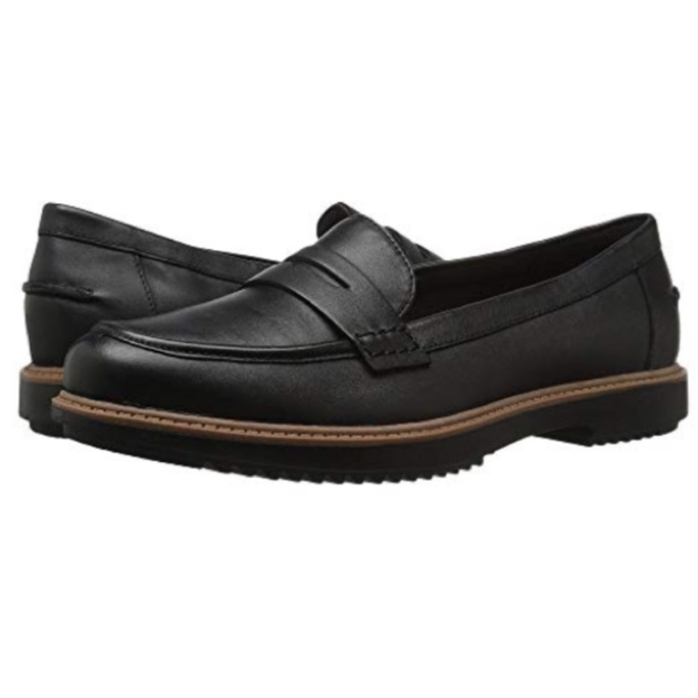Clarks “Raisie Eletta” penny loafers